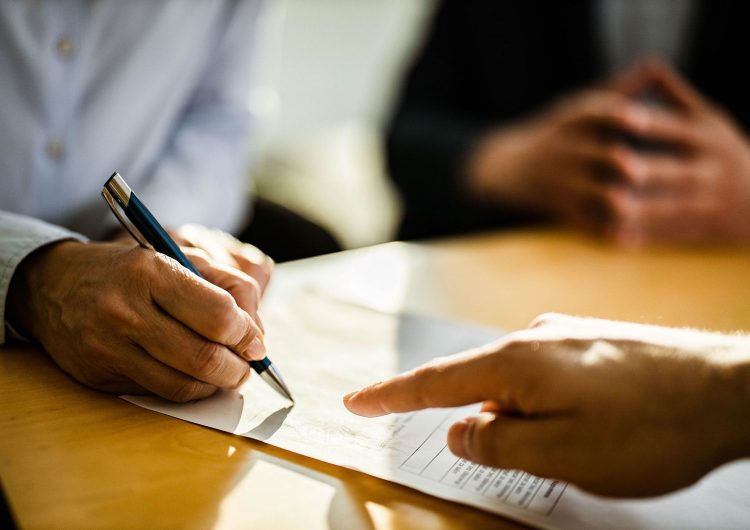 Entenda como é elaborado um contrato de financiamento